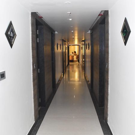 Hotel Parklane Agra (Uttar Pradesh) Exterior foto